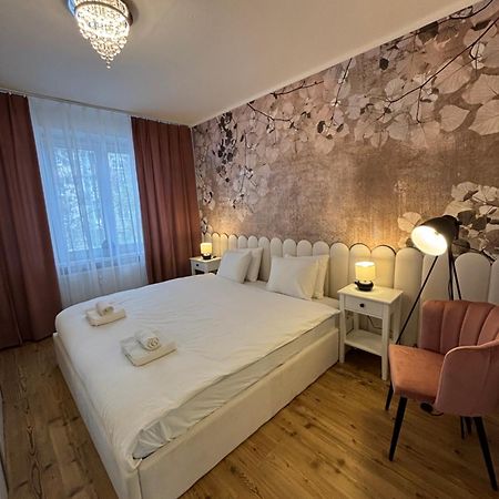 City Heart Luxury Apartment Nové Zámky Exterior foto